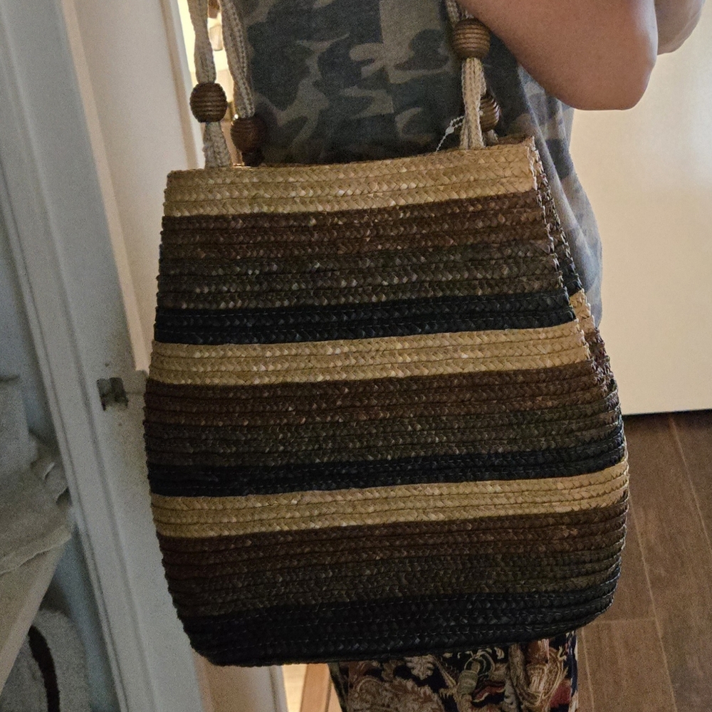 Striped Multicolor Whwatstraw Woven Tote Bag - Picture 7 of 9